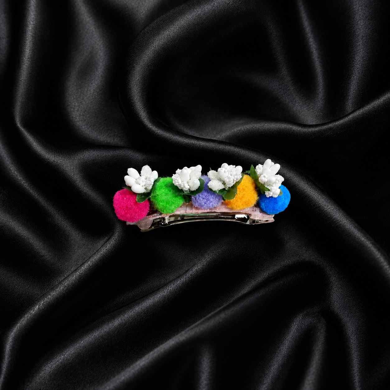 cute hair clip for women Pakistan
