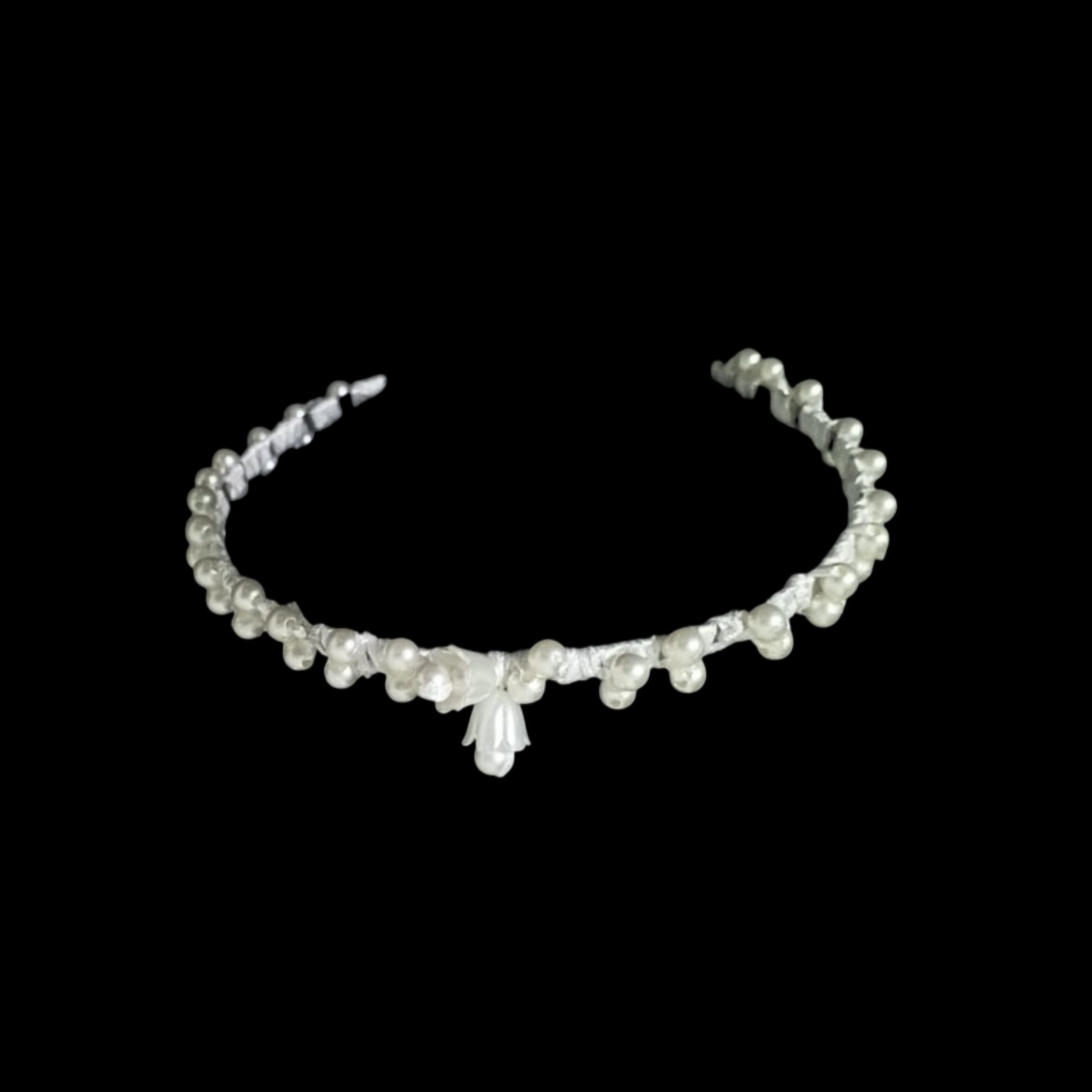 Stylish pearl hair band accessory Pakistan